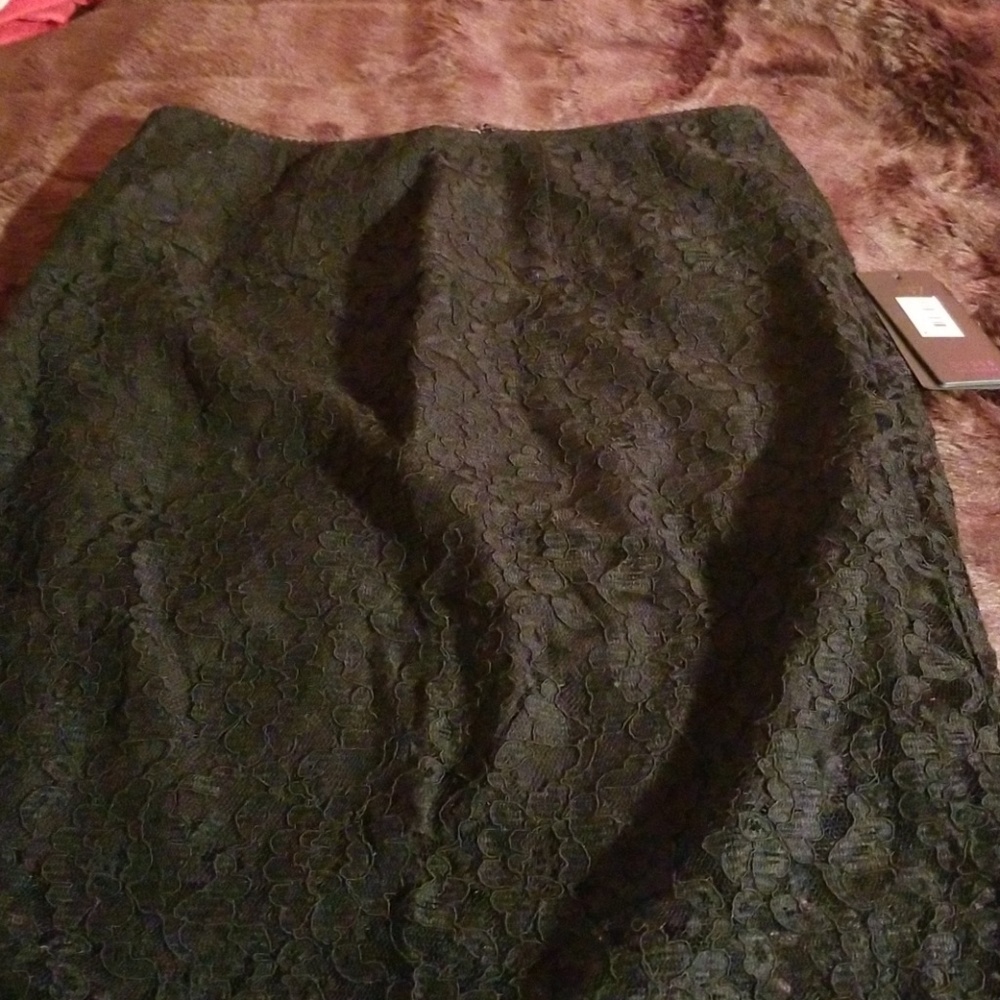 Brand new w/tags Guess lace pencil skirt